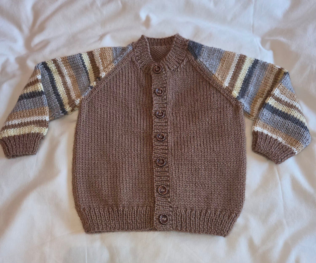 Colour change sleeves Cardi - 6-12 mths